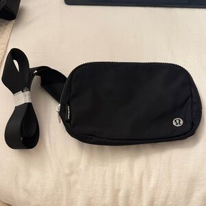 lululemon athletica Black Men's Belt Bag